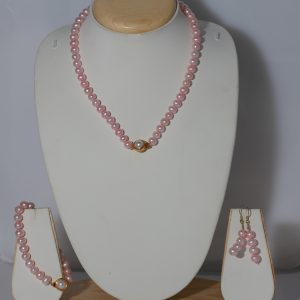 Royal Blush Pearl Jewelry Set with Bracelet & Earrings