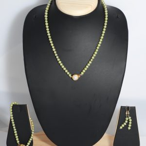 Sage Green Pearl Jewelry Set – Necklace, Earrings & Bracelet